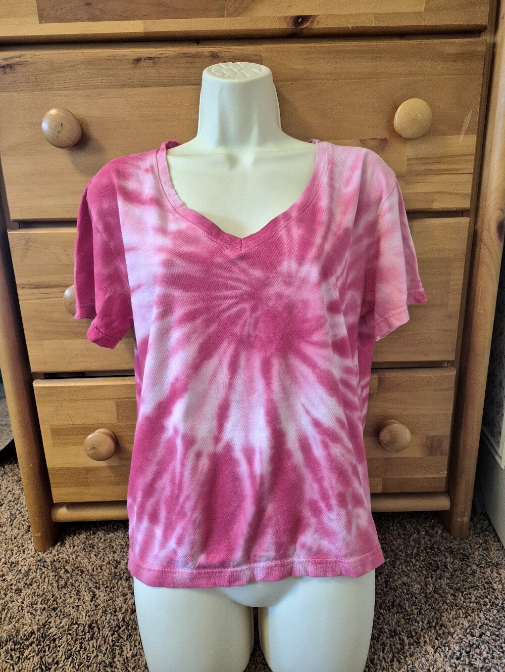 Just Love Pink Tie-Dye V-Neck Short Sleeve Tee Size M